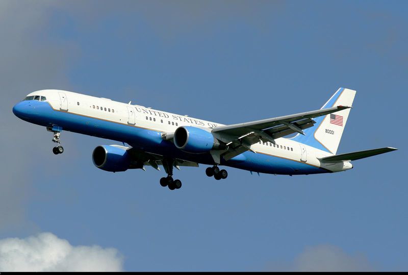 空軍二號 Air Force Two C-32A--[32p] - 軍事貼圖影片 - Uwants.com