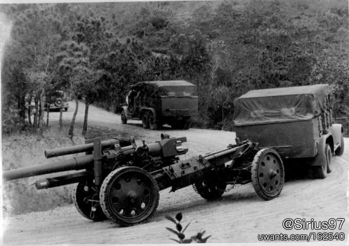 German 15cm Howitzer.jpg